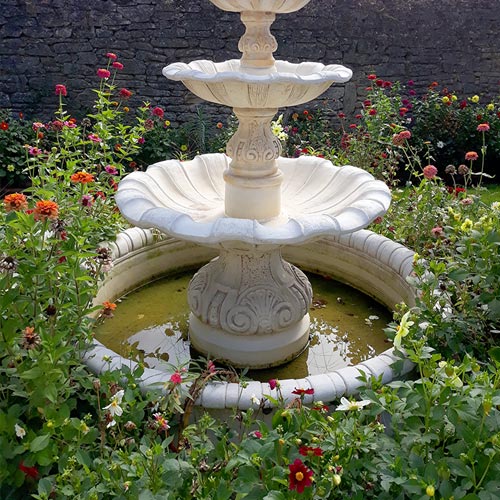 Décoration de jardin et fontaine en Loire-Atlantique